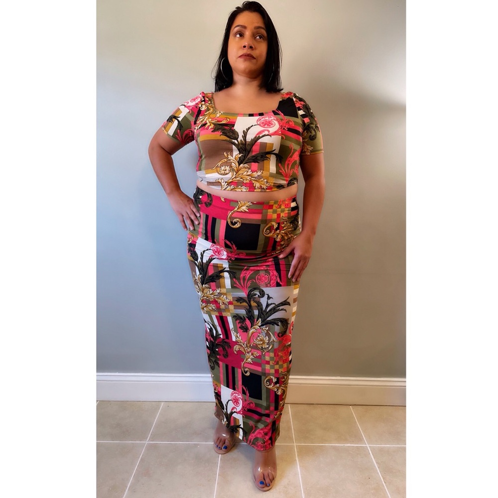 Short Sleeve Top & Skirt "Fierce" Set: Plus Size